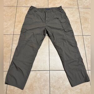 5.11 Tactical Men's Cargo Pants in Dark Olive Size 38x32